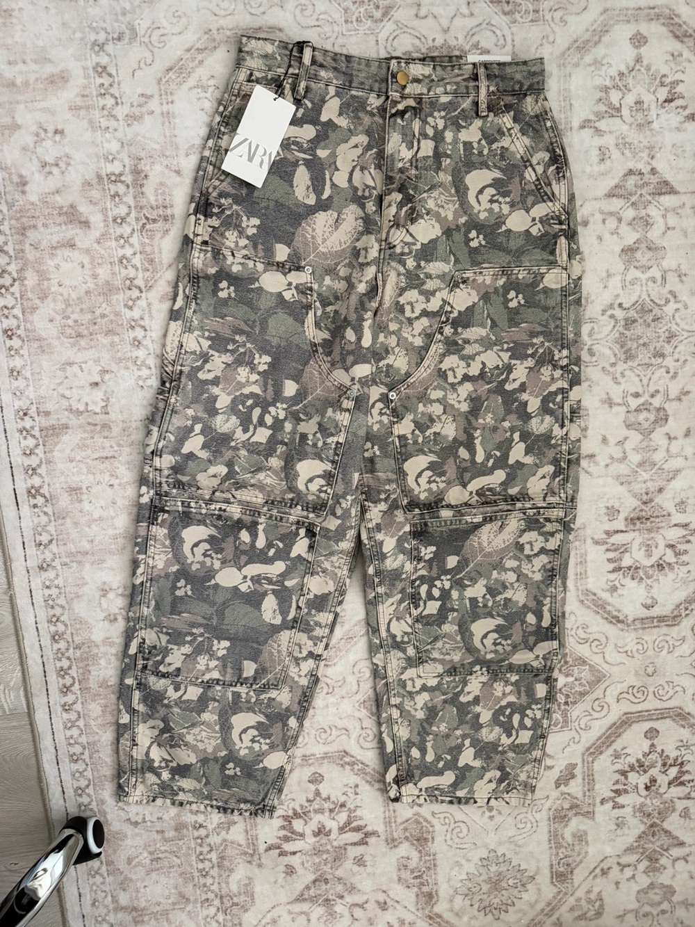 Zara Green Beige Printed Utility Pants